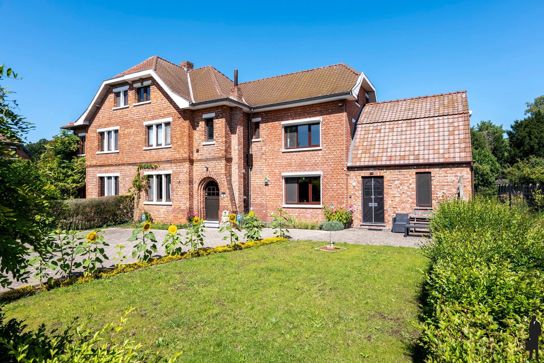 Stijlvolle, gerenoveerde HOB-villa met 7 slpk in topwijk Mol foto 3
