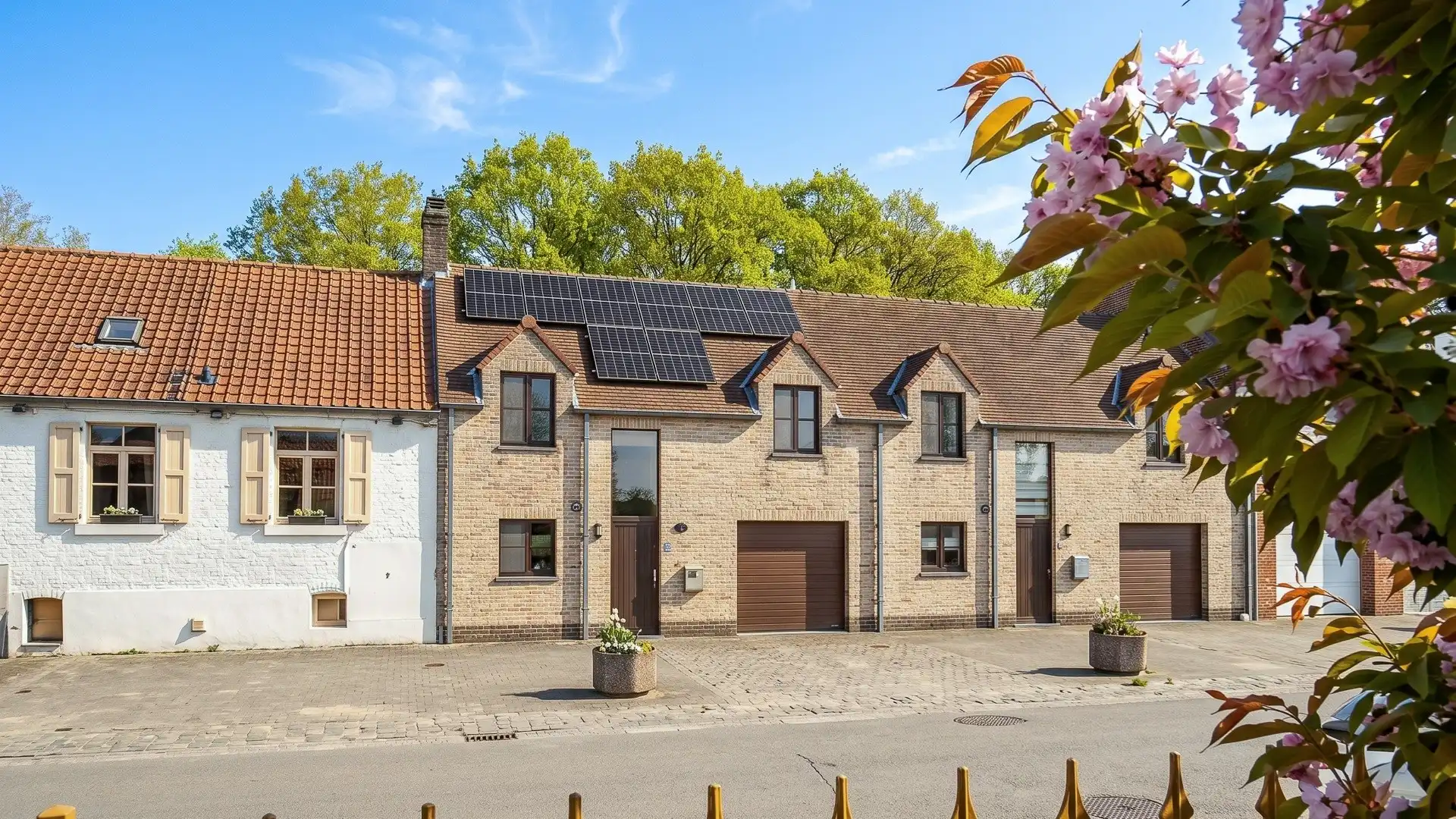 Hoofdfoto van de publicatie: Breed huis met veel charme vlakbij De Haan