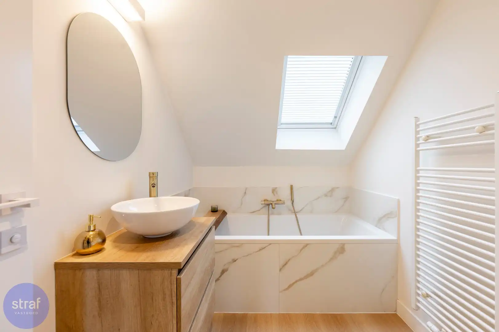 Gezellige luxewoning met tuin en 3 slaapkamers in de Antwerpse Noordrand foto 19