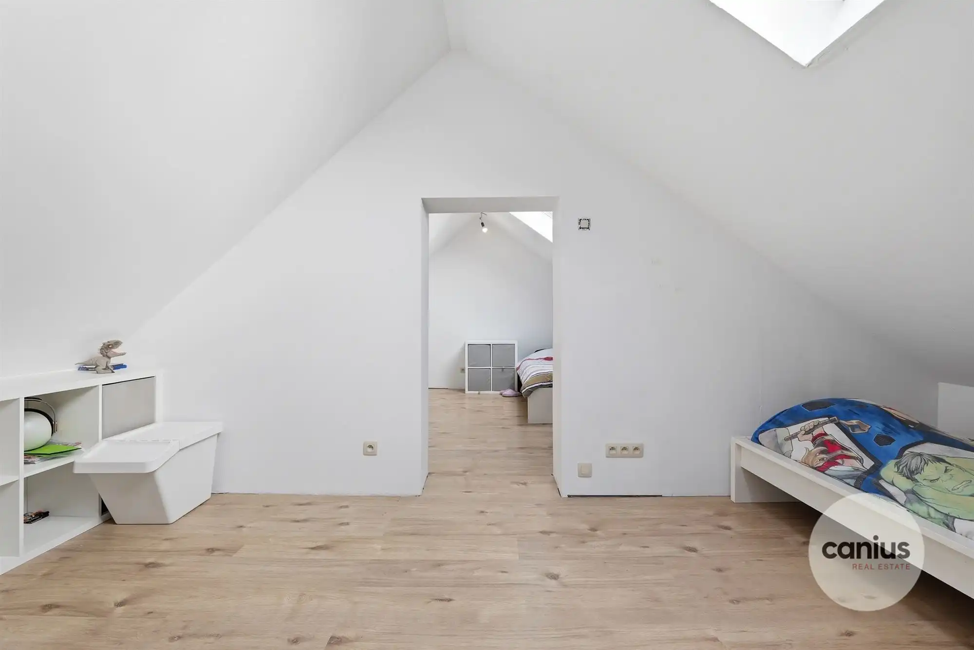 GERENOVEERDE VRIJSTAANDE WONING MET 4 SLAAPKAMERS EN EEN GEZELLIGE TUIN IN WALSHOUTEM foto 23