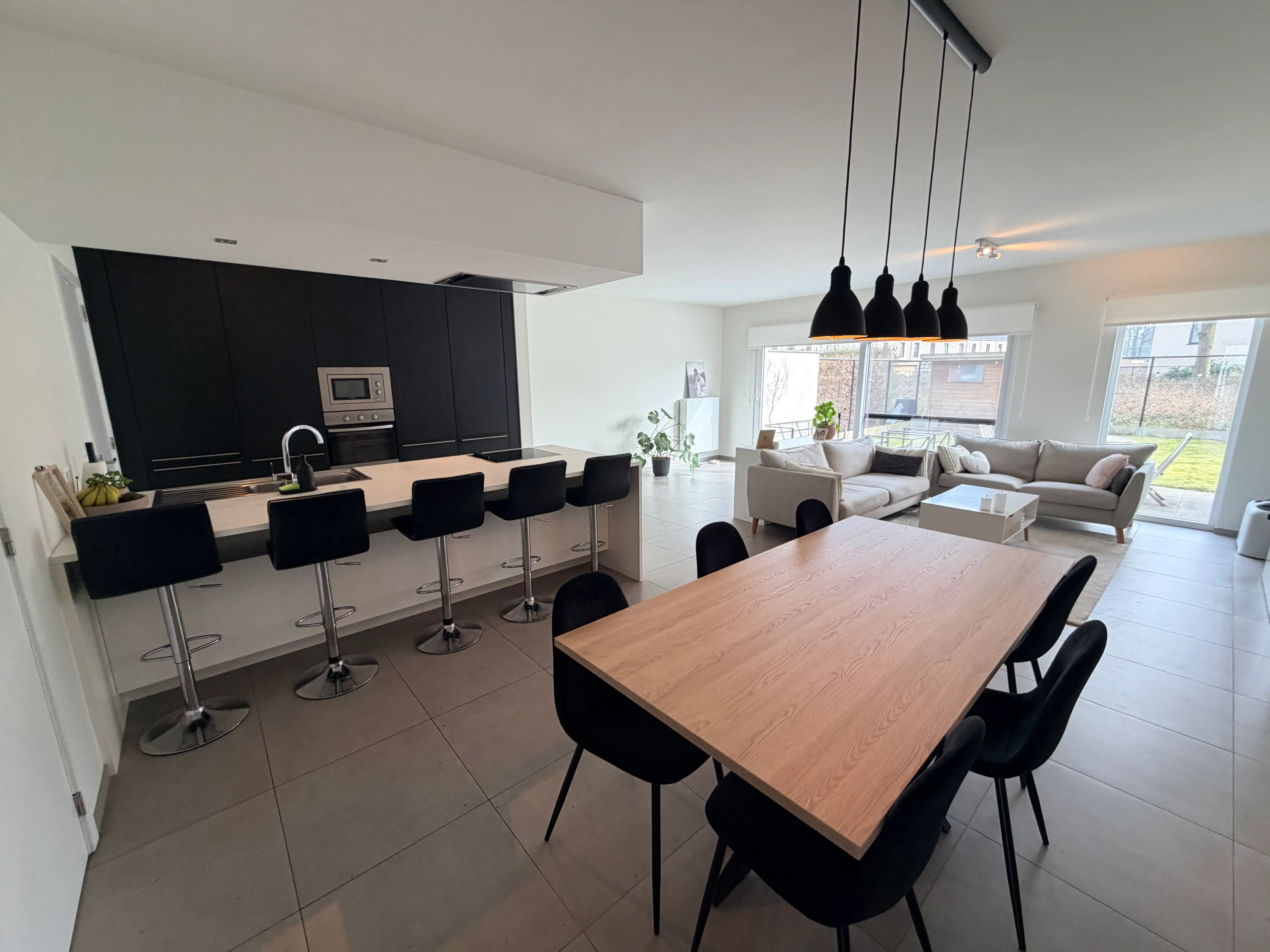 --- NIEUW --- Mooie, rustig gelegen en vlot bereikbare nieuwbouwwoning (bj. 2017) foto 2