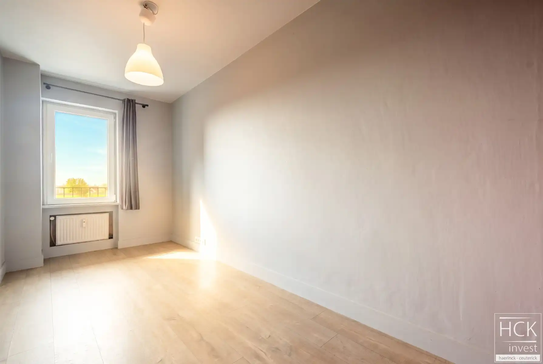 DEINZE - Instapklaar appartement met 2 SLPK en moderne afwerking foto 12
