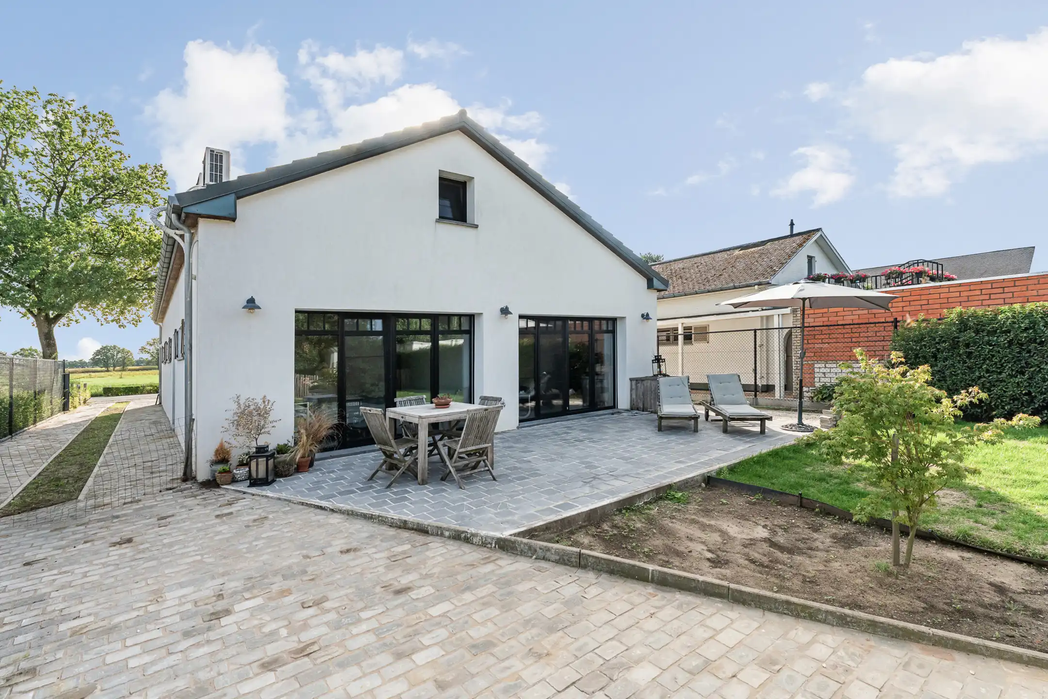 Instapklare villa met 2 badk. afgesloten tuin in Weelde  foto 32