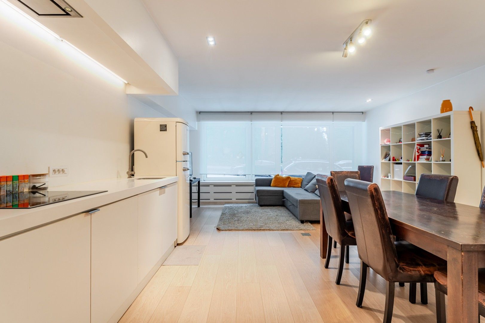 Gelijkvloers appartement aan het Citadelpark in Gent foto {{pictureIndex}}