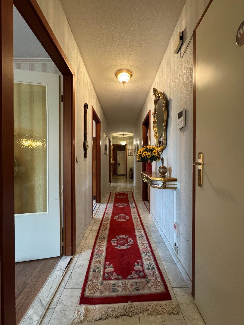 een ruim hoekappartement met 3 SLPK. en 2 autostaanplaatsen foto 10