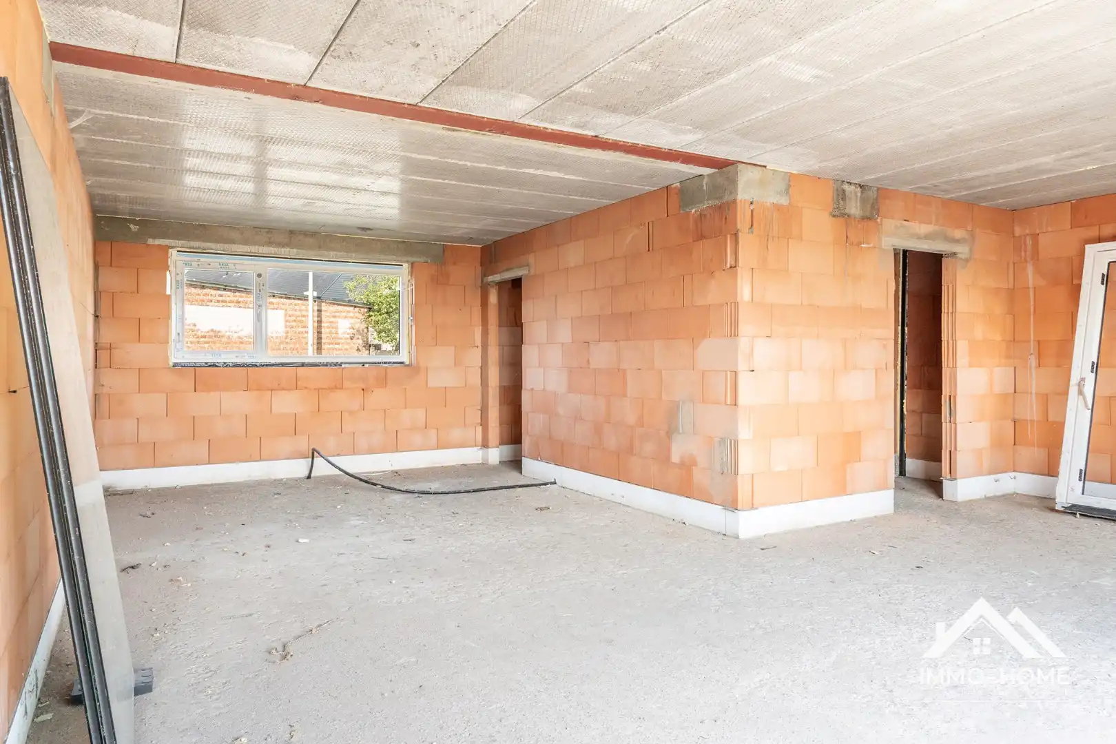 HOB casco woning met héél veel potentieel foto 5