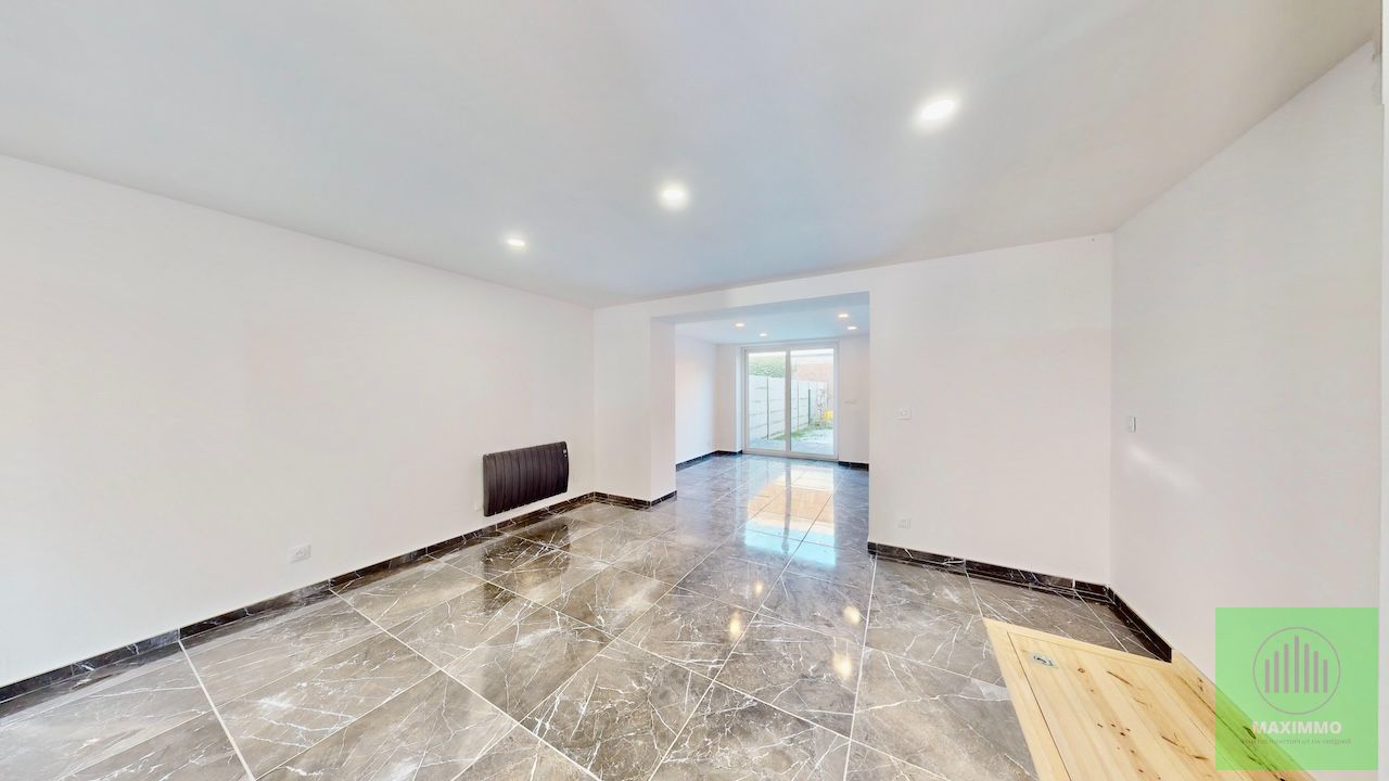 Volledig gerenoveerde woning in een rustige buurt te Dottenijs foto {{pictureIndex}}