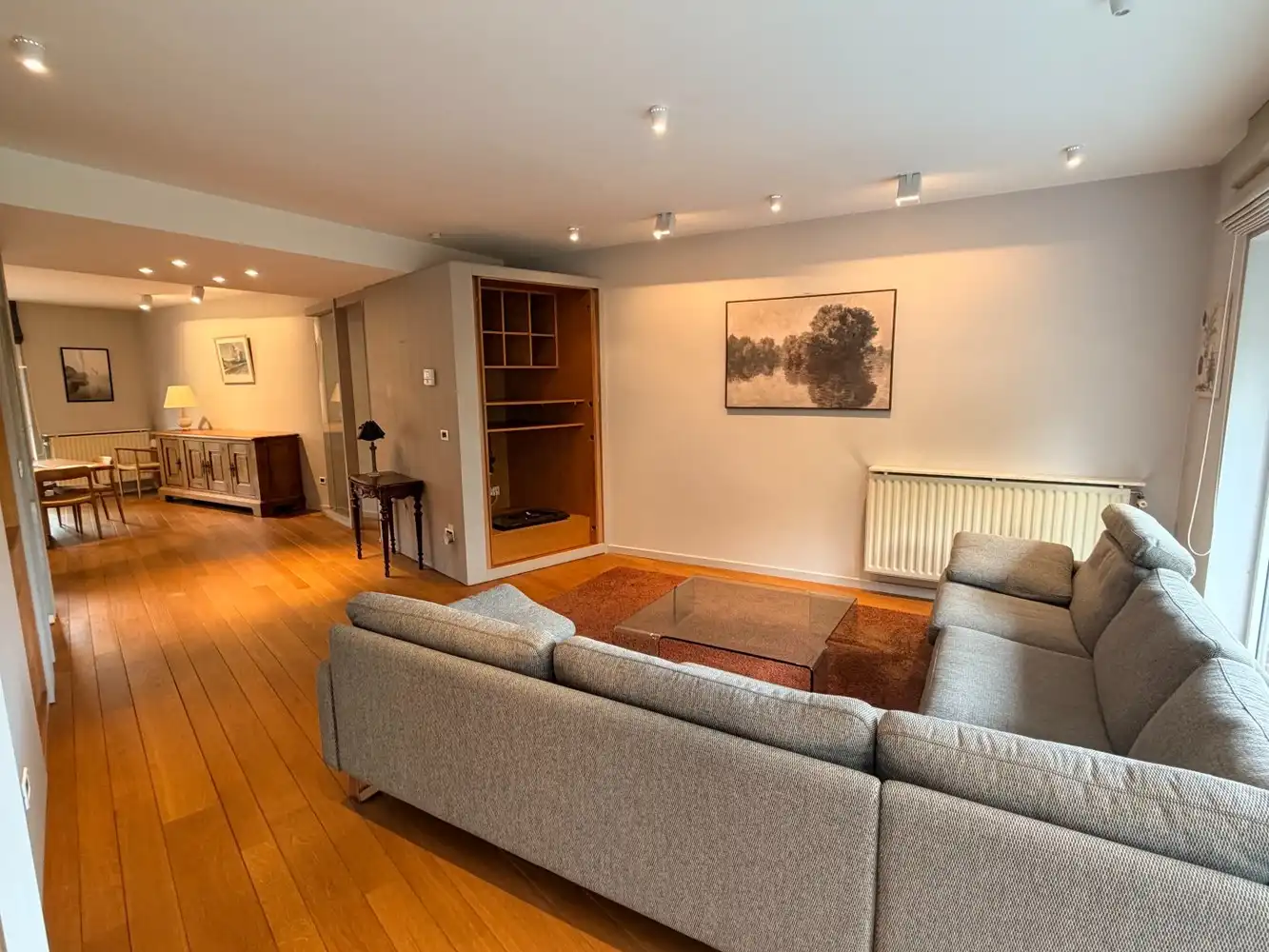 Bemeubeld 2-slaapkamerappartement van 150m² met 2 terrassen en zicht op de Dijle. foto 4