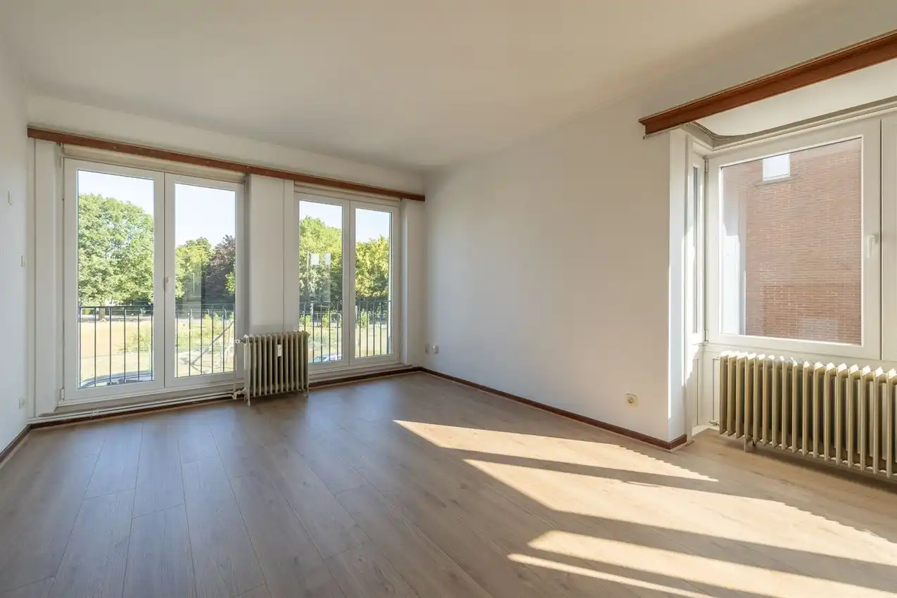 Gunstig gelegen appartement met 2 slpk. en garage foto 3
