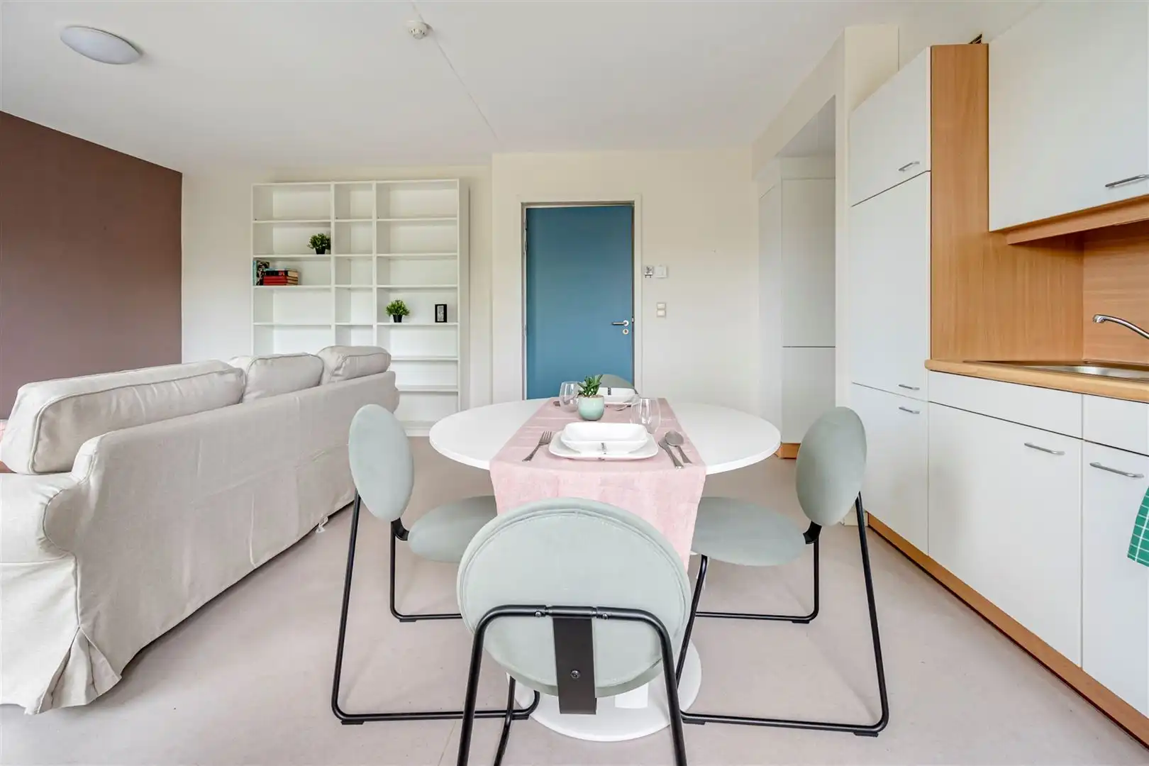 Goedgelegen aangename assistentiewoning nabij stadscentrum Sint-Niklaas foto 5