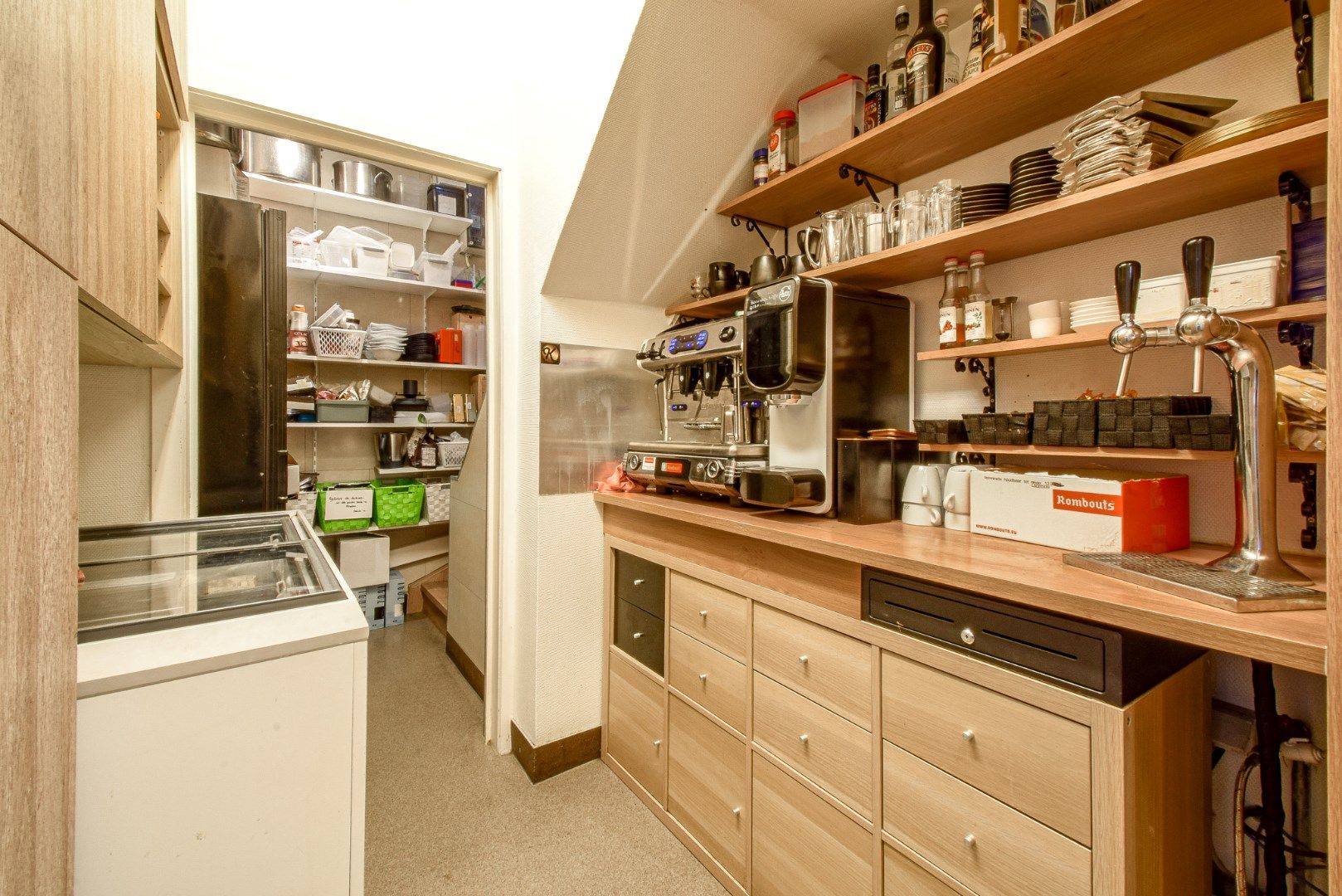 Horecazaak met woonst foto 10