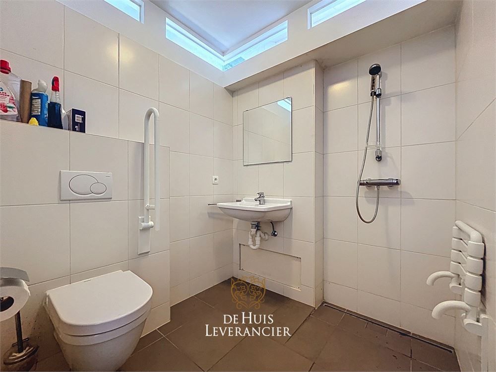 Luxueuze serviceflat met 1 slpk en ruim terras foto 15