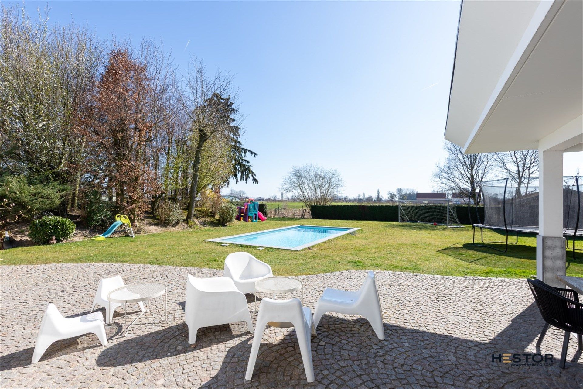 Instapklare villa met zwembad en groenzicht op een rustige locatie in Tielrode foto 23