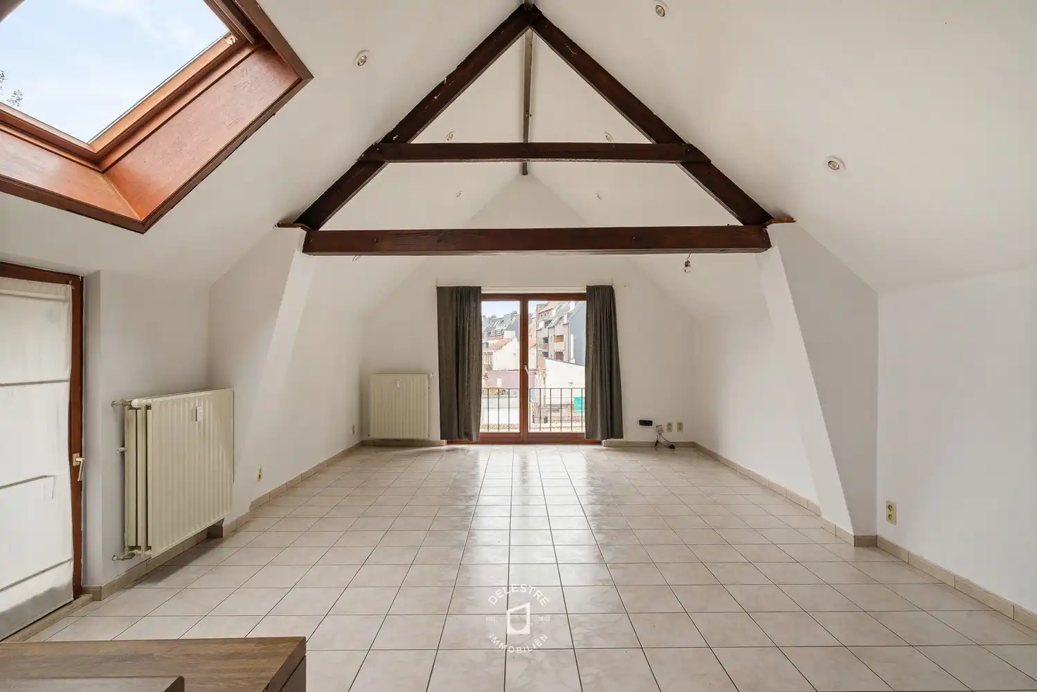 Kwalitatief verhuurde investeringseigendom 5 APP. EN 5 GARAGES in het centrum van Ninove foto 9