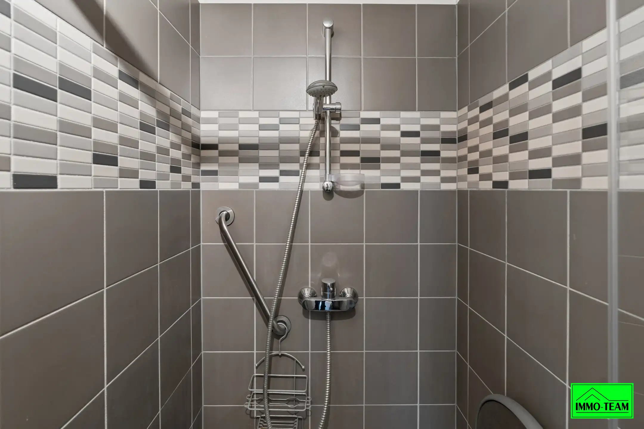 Rustig gelegen gelijkvloers appartement met 2 slaapkamers foto 19