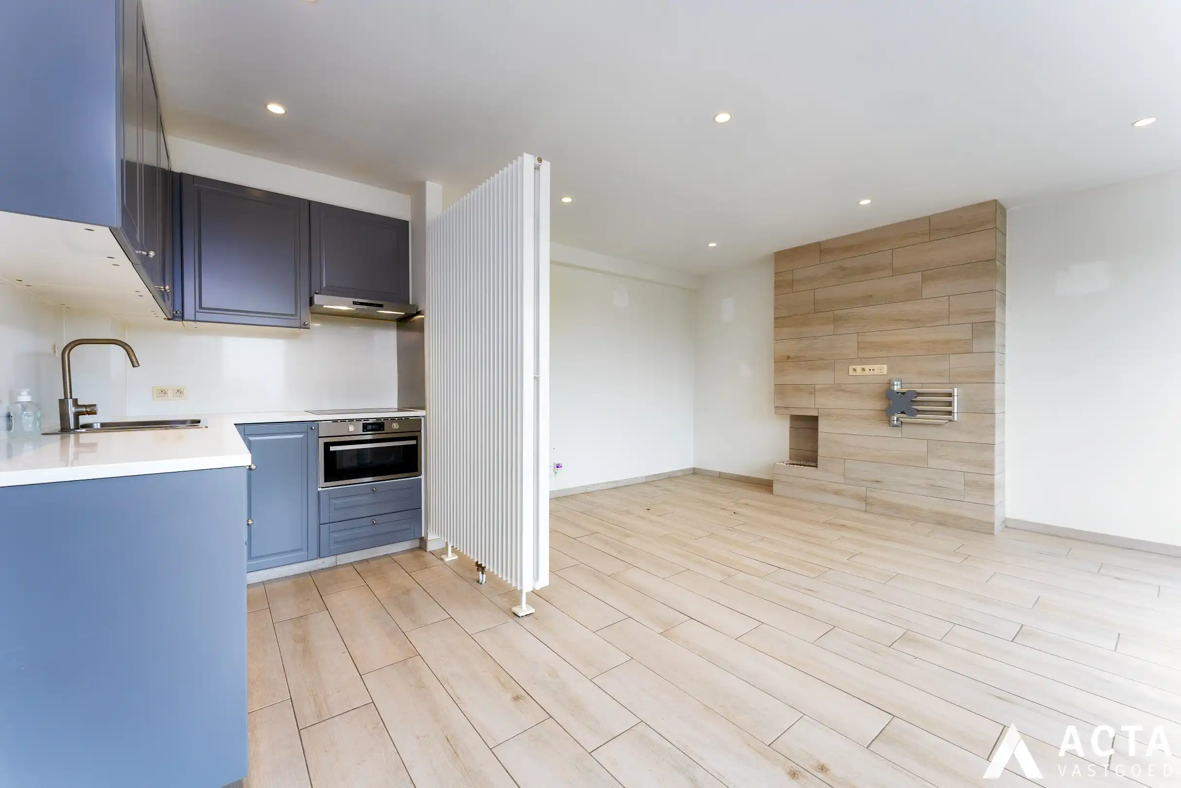 Instapklaar appartement met twee slaapkamers en parkzicht. foto 4
