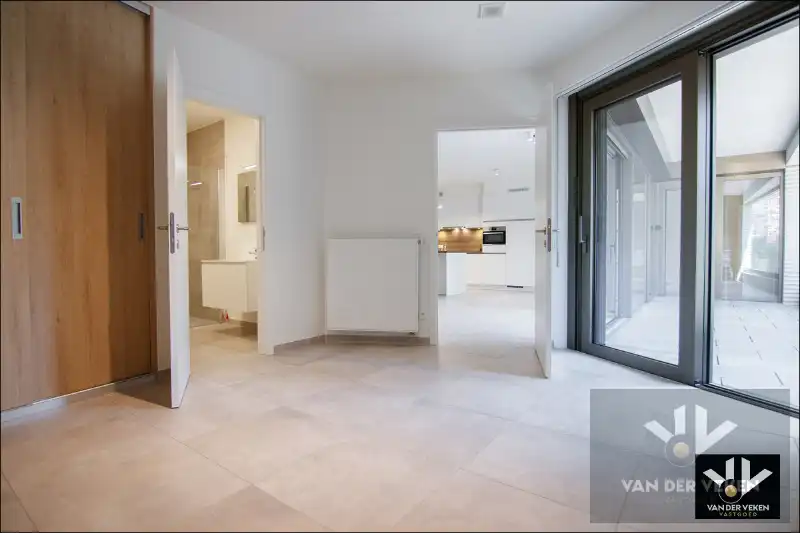 SERVICEFLAT 2 SLPK 2 BADK PAL IN CENTRUM HASSELT foto 8