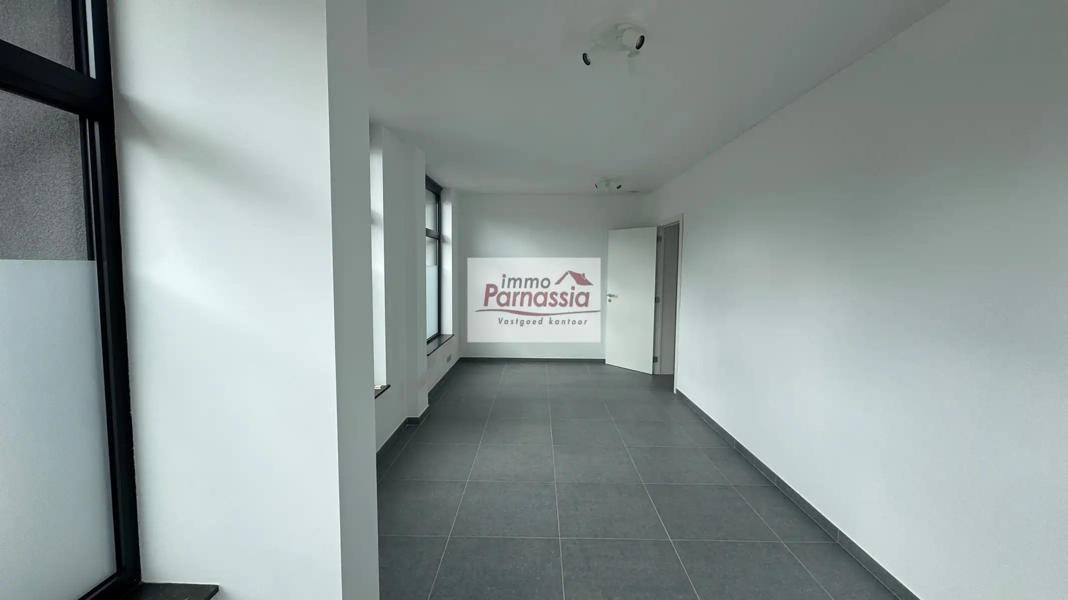 Commercieel te huur foto 4