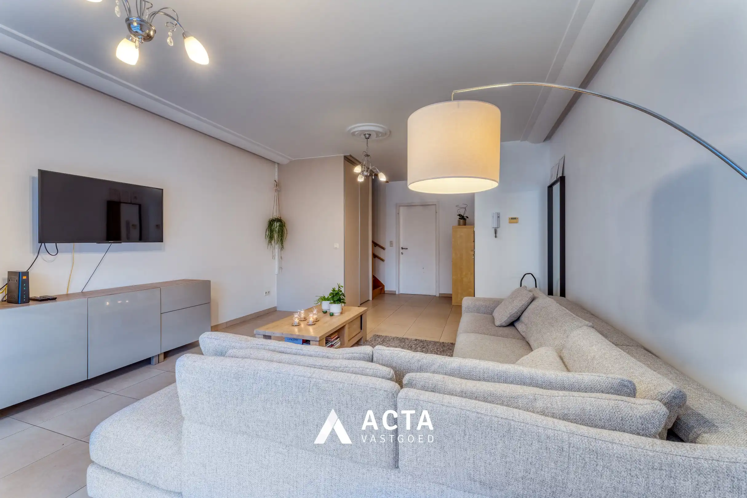 Instapklaar duplexappartement met twee slaapkamers en terras! foto 5