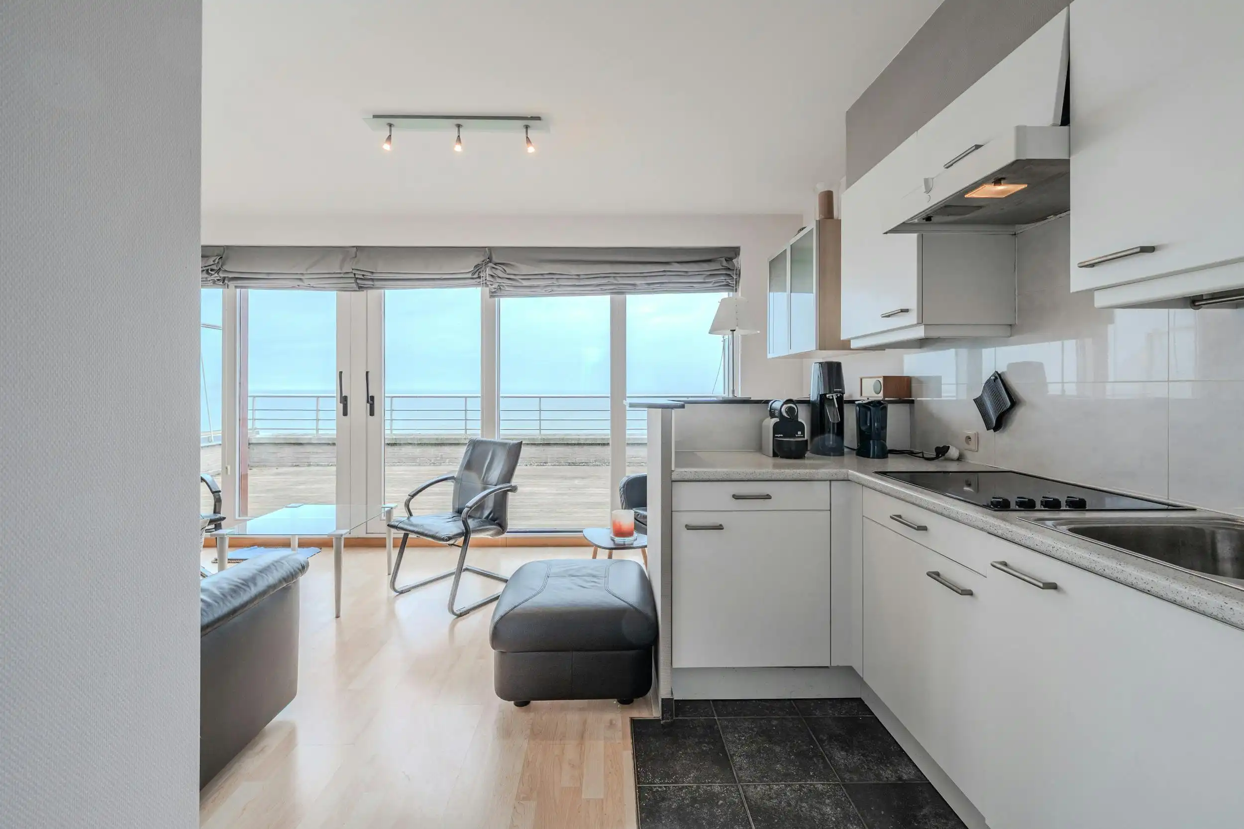 Dakappartement met schitterende terrassen met zicht op zee foto 4
