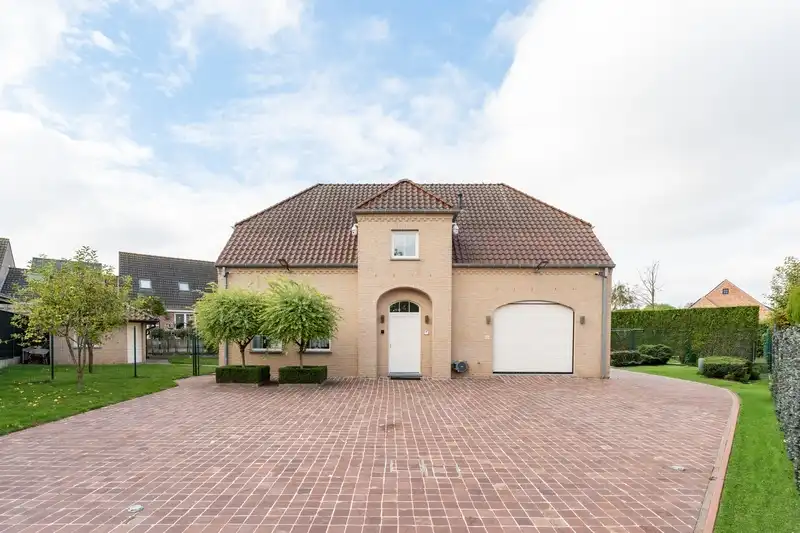 Ruime, instapklare villa nabij centrum Beitem – op slechts 10 min van Roeselare voorzien van&nbsp; 5 à 6 slpks. foto 2