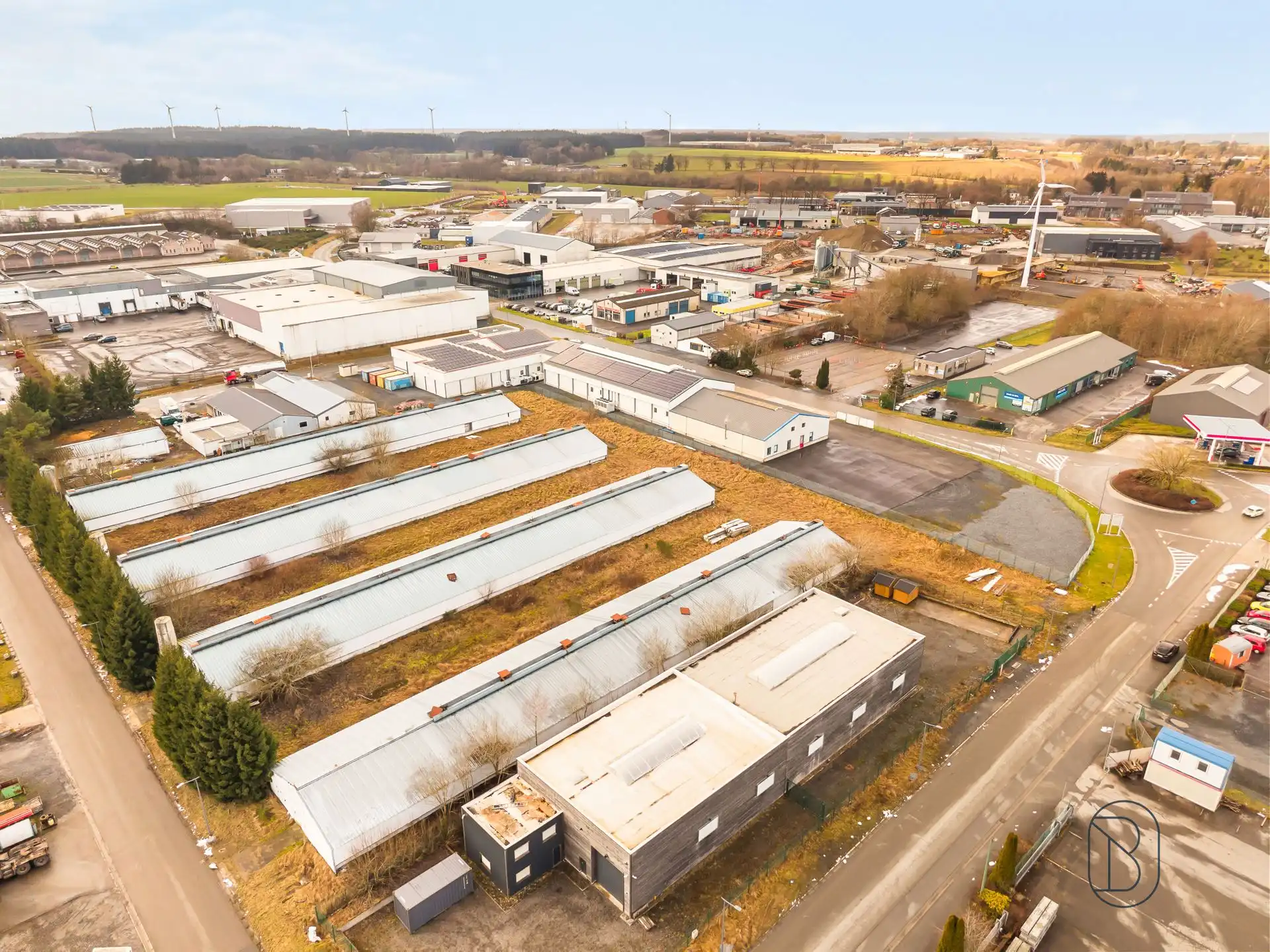 Industriegrond van 10.647m² met potentieel in Bastogne foto 5