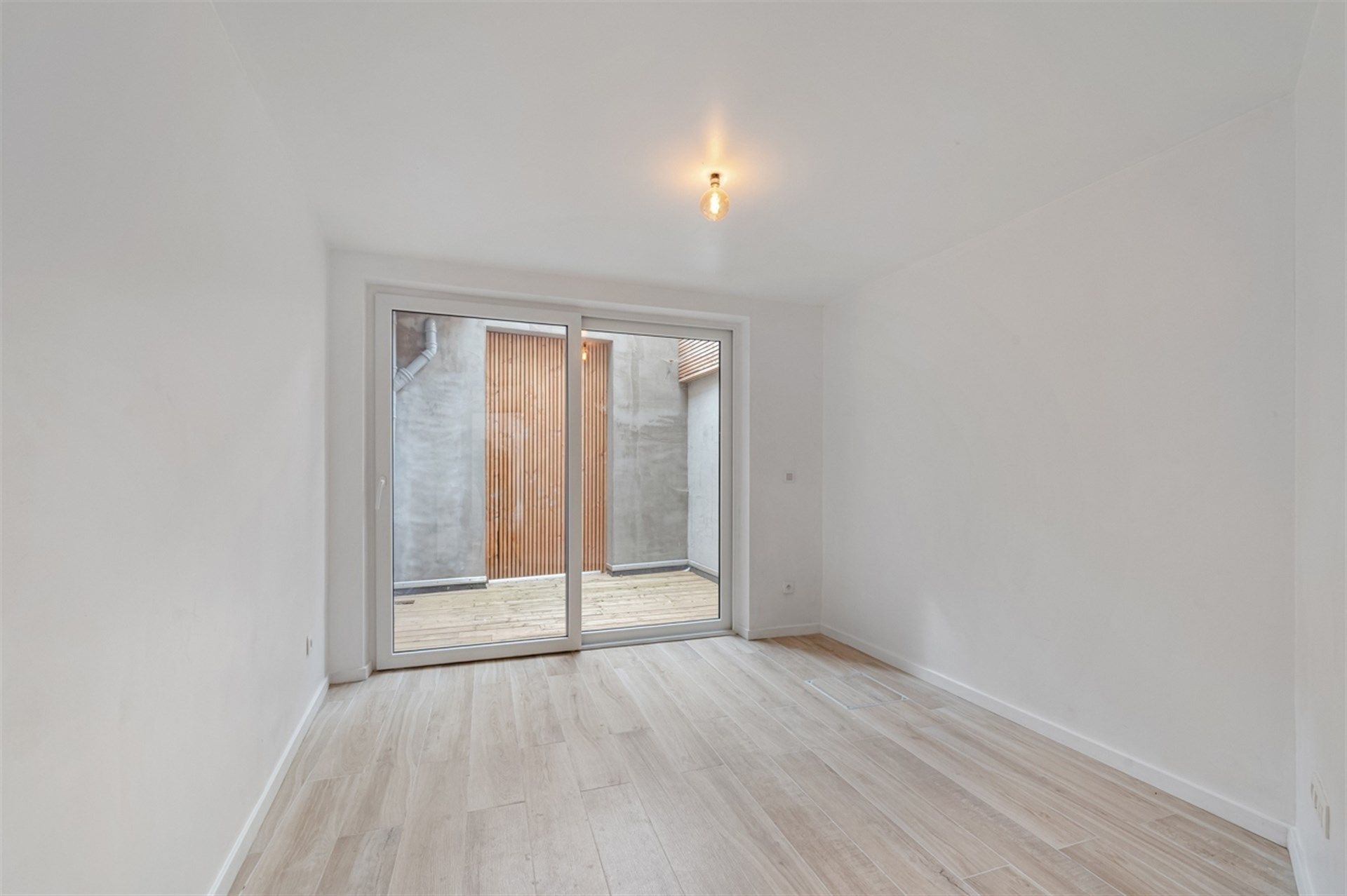 Modern gelijkvloers appartement op wandelafstand van station en markt foto 7