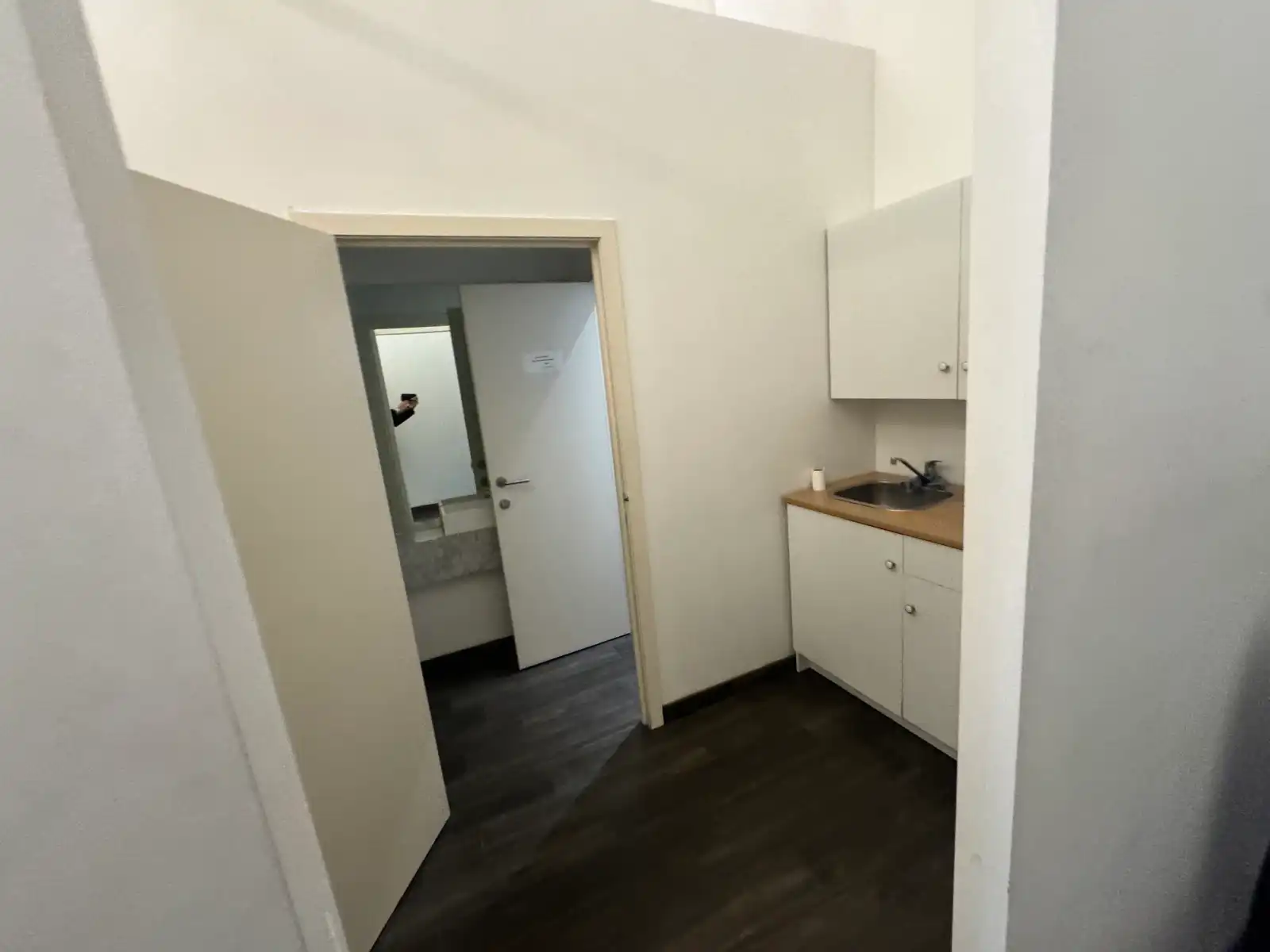 Handelspand te huur op commerciële toplocatie in Antwerpen foto 5