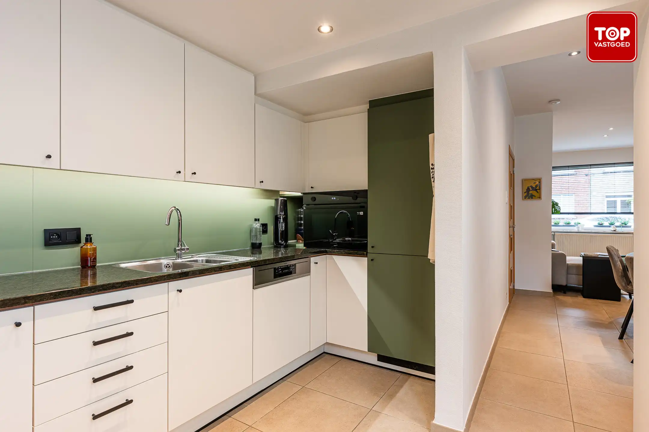 Gezellige instapklare woning met leuke stadskoer.  foto 10