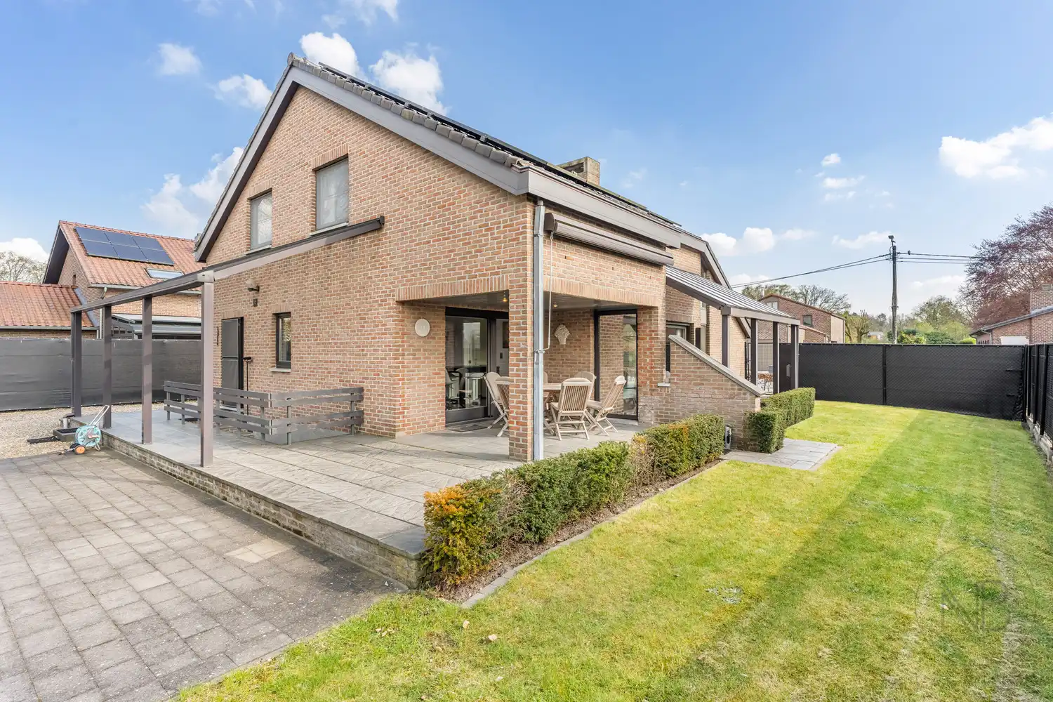 Architectenwoning met ruimte, licht en absolute rust! foto 36