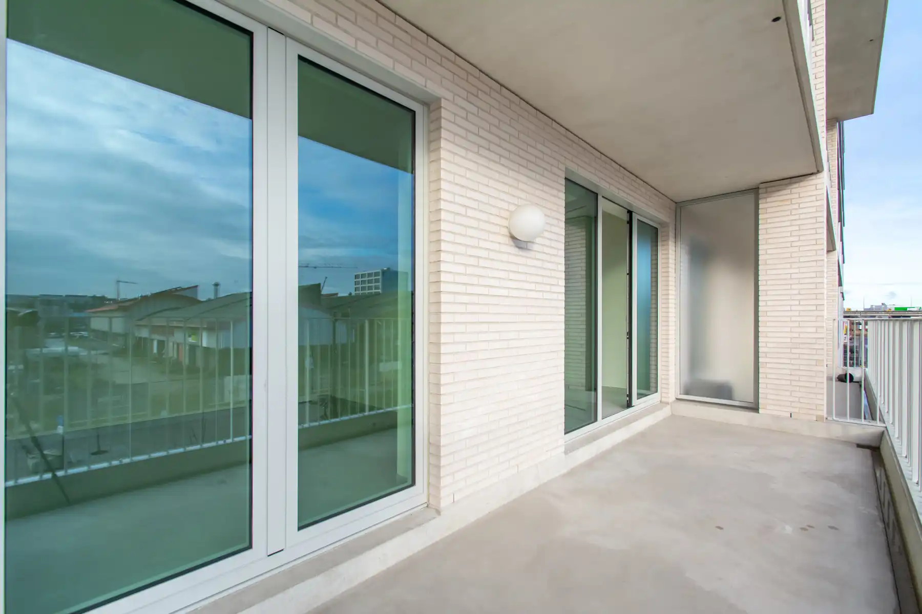 Prachtig ongemeubeld 1-kamer appartement (Groene Poort) foto 7