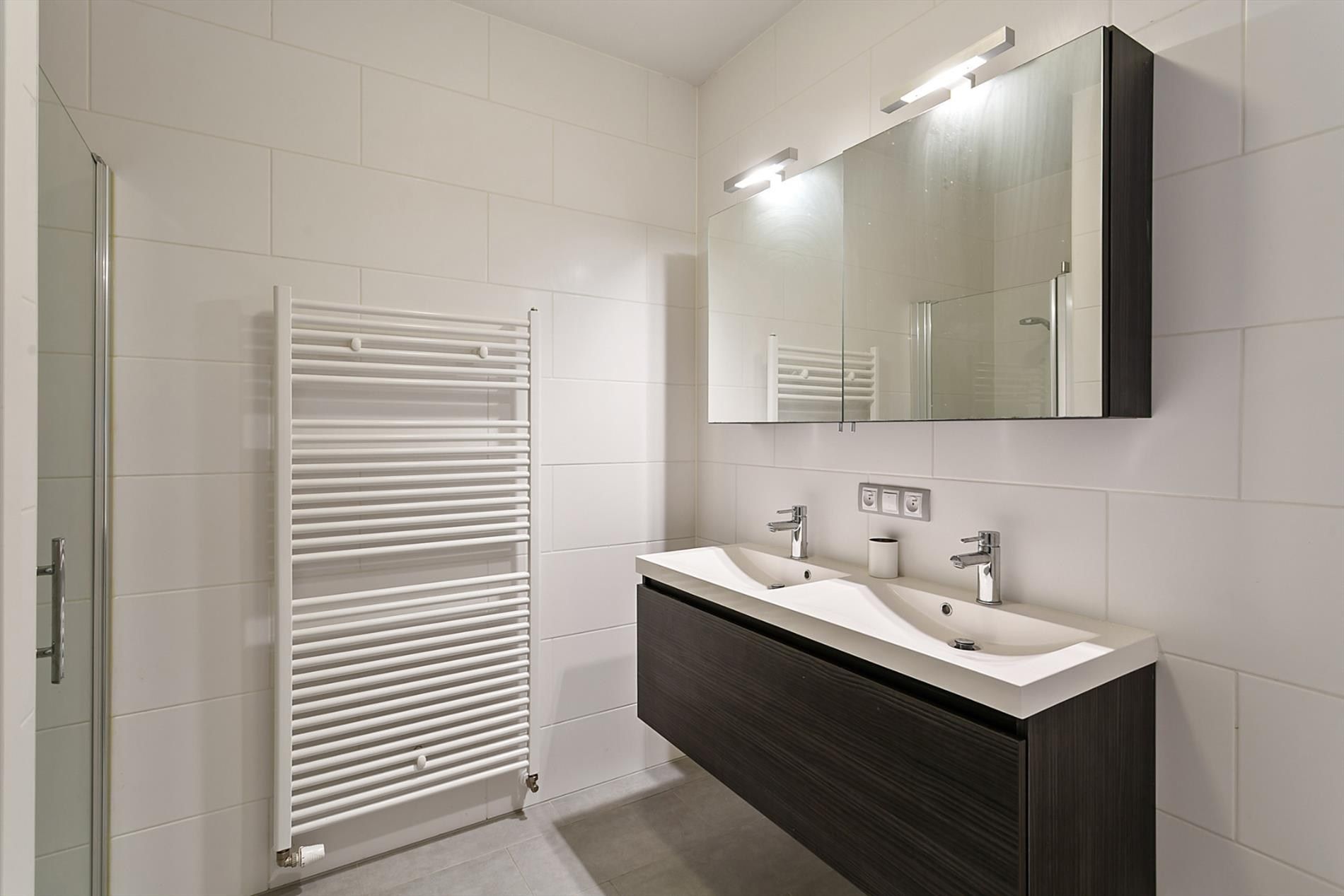 Ruim appartement met 3 slaapkamers en staanplaats foto 22