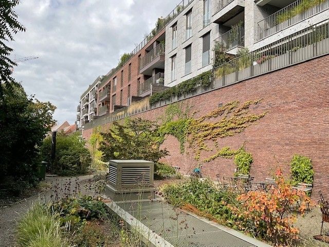 KNAP INSTAPKLAAR APPARTEMENT MET STAANPLAATS IN HET CENTRUM VAN HASSELT foto 28