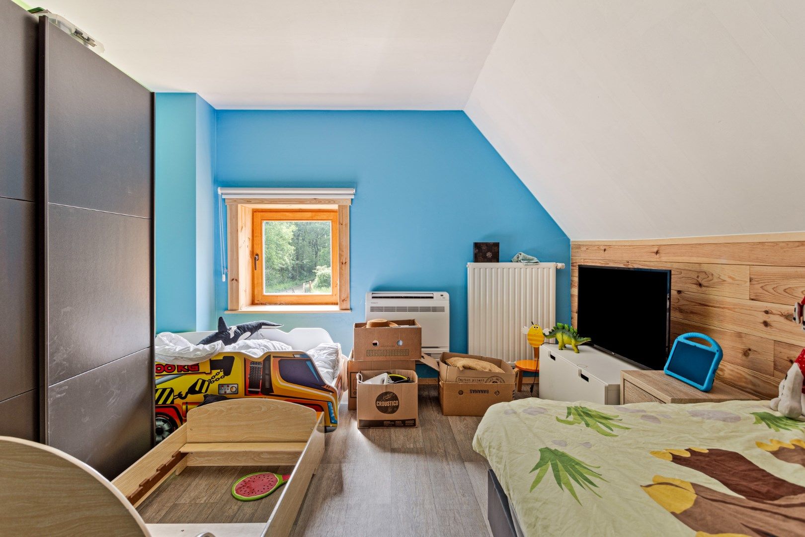 Gerenoveerde karaktervolle woning met 4 / 6 slpks op 1.990 m² in bosrijk gebied ! foto 30