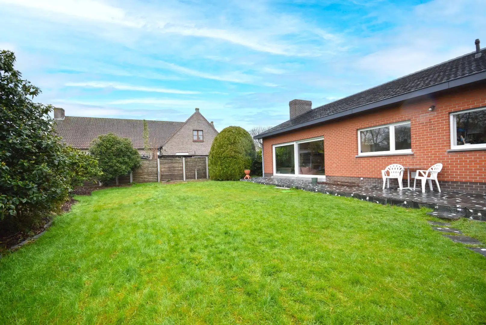 BUNGALOW IN RUSTIGE WOONWIJK foto 2