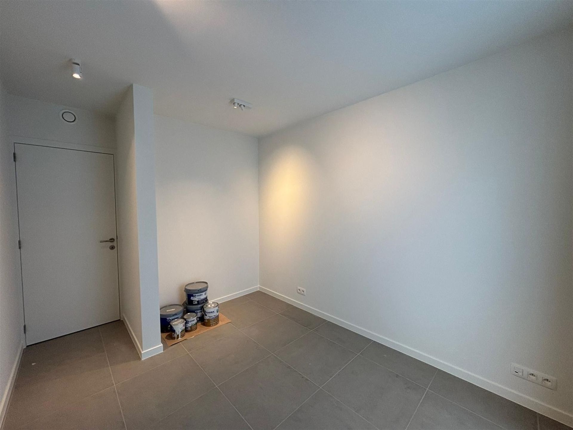 Zeer rustig gelegen, stijlvol nieuwbouwappartement met tuin en terras in Opwijk! foto 14