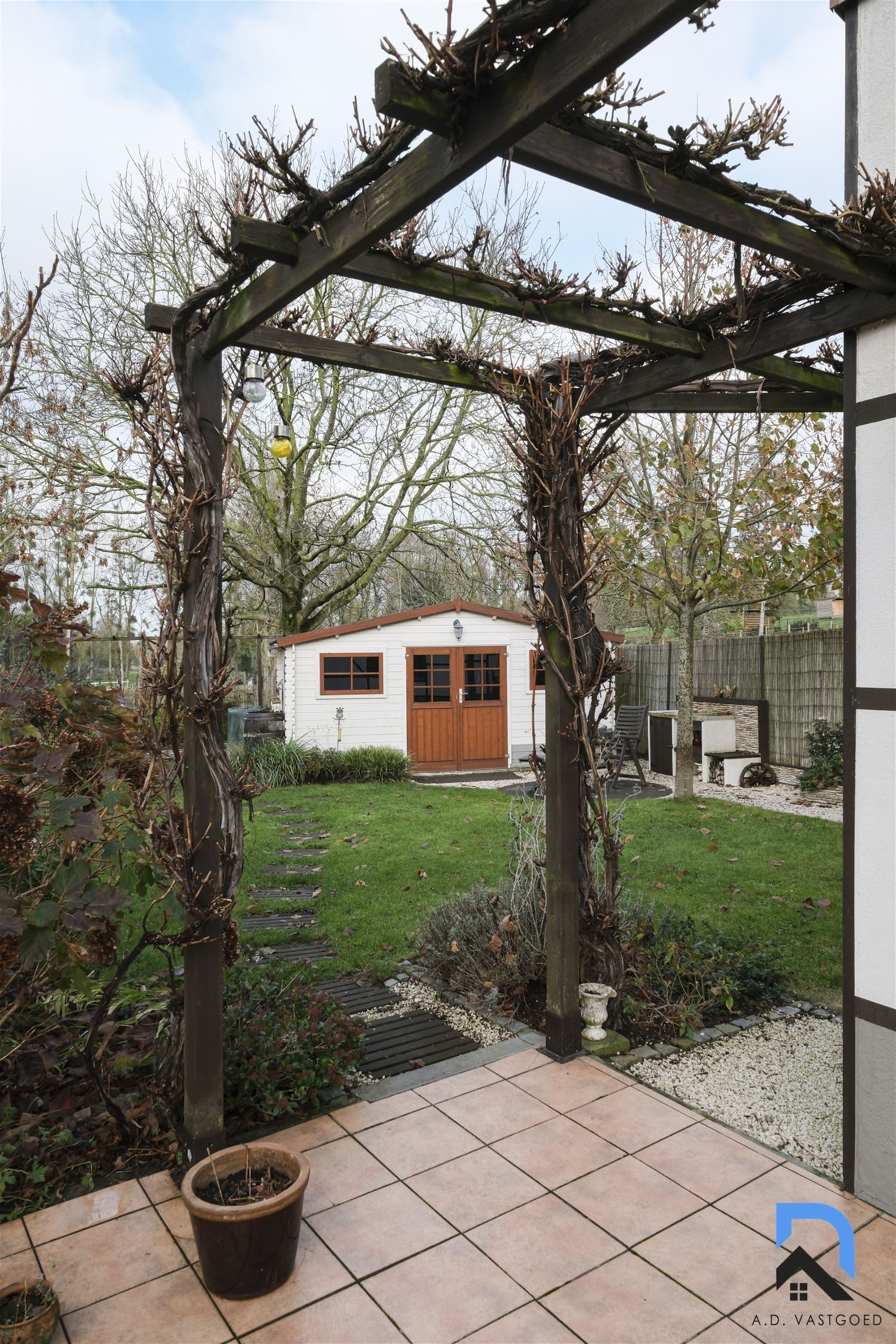 Mooie woning in het groen foto 29