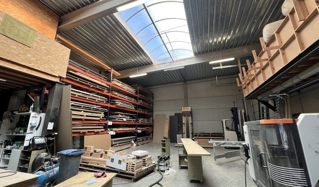 Magazijn met kantoor te huur in bedrijvenpark Braakakker in Wetteren foto 3