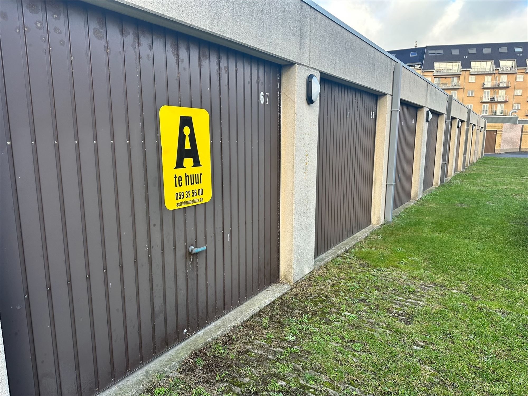 Garagebox - buiten foto 7