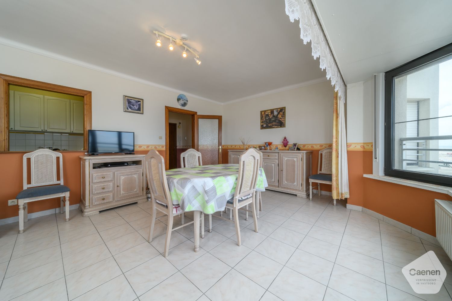 Te koop: ruim 2-slaapkamerappartement met frontaal zeezicht – De Panne foto 3
