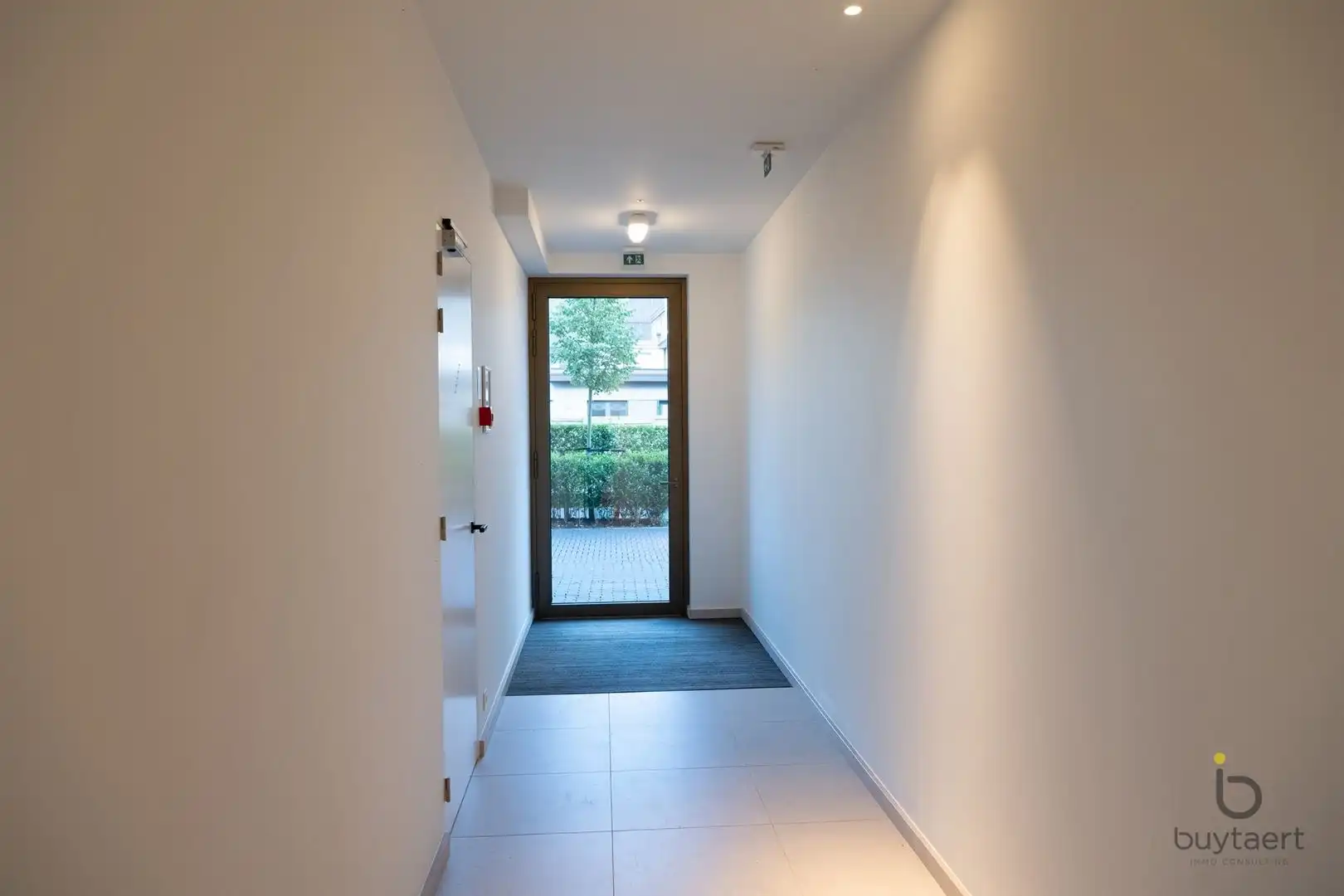Luxueus nieuwbouwappartement met 2 slaapkamers en ruim terras in hartje Schilde  foto 4