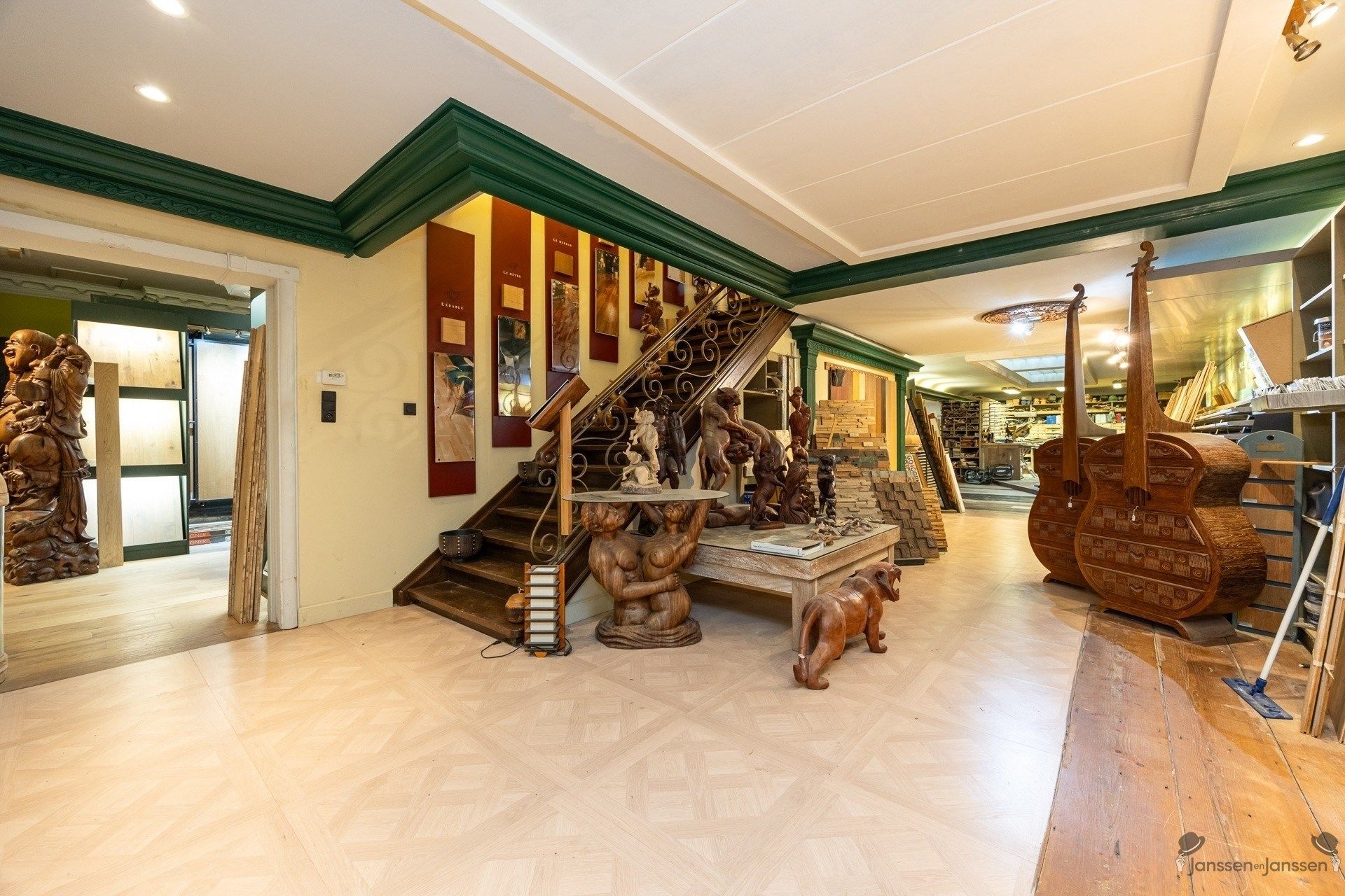 Uniek royaal handelshuis in centrum Antwerpen foto 3