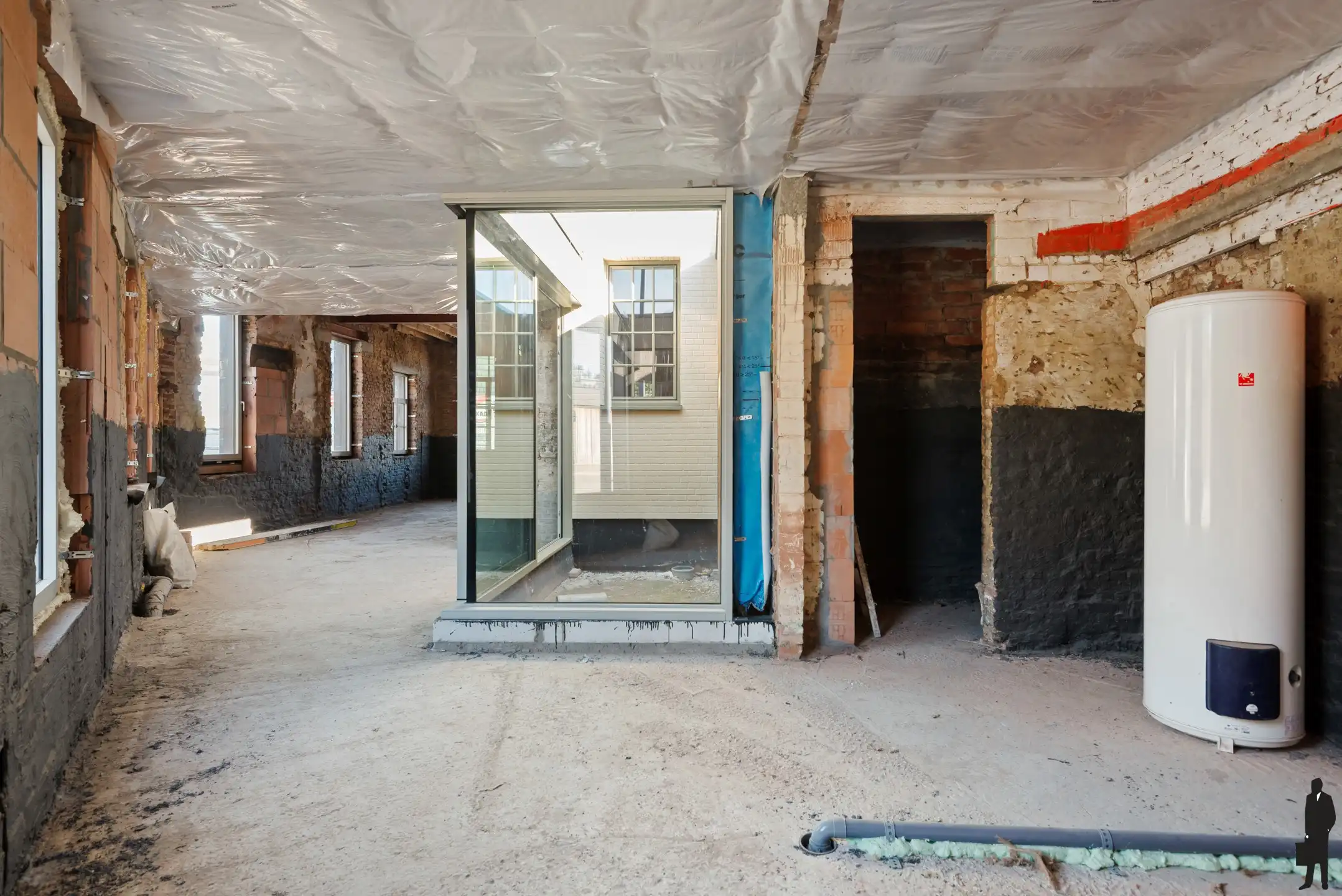 Af te werken woning in het centrum van Kontich-Kazerne foto 12