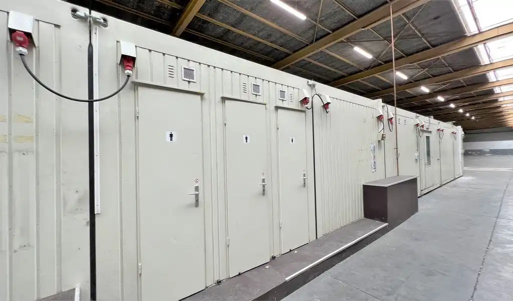 Magazijn te huur vlakbij afrit E17 te Sint-Niklaas foto 7