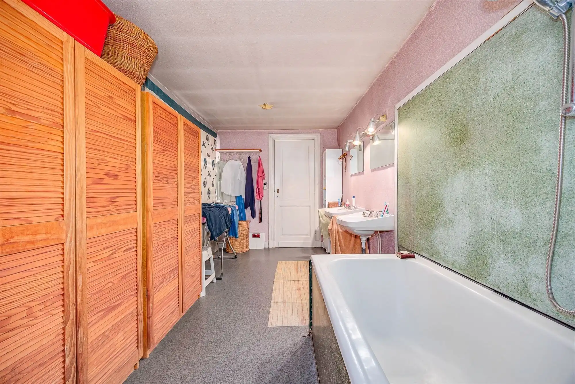 Prachtig winkelwoonhuis in eclectische stijl met 6 slk + zuidtuin foto 19