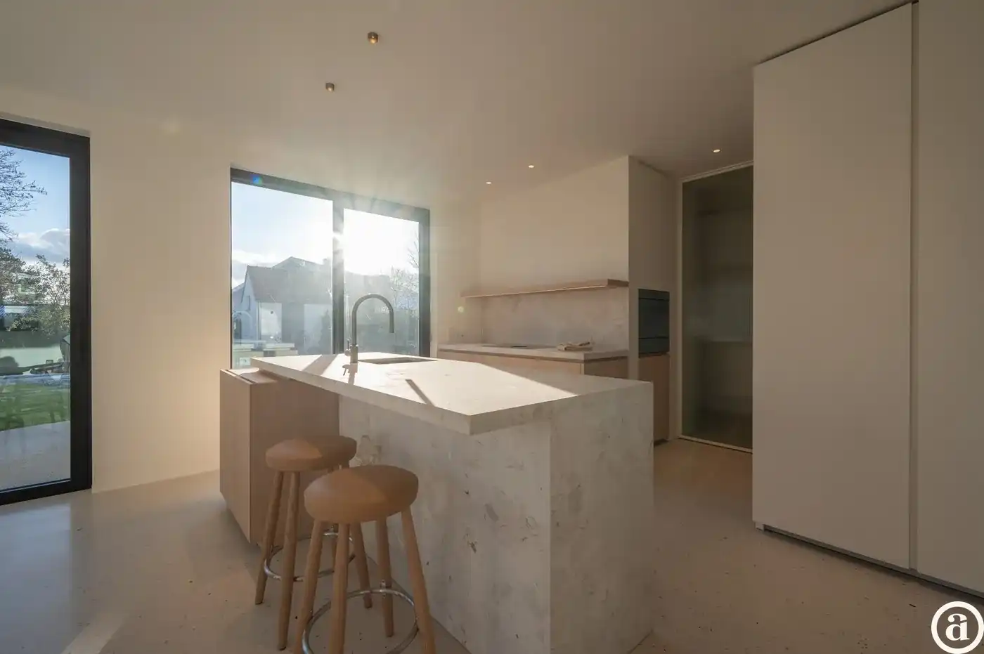 Instapklare nieuwbouwvilla met 5 slaapkamers en zuidgerichte tuin.  foto 13