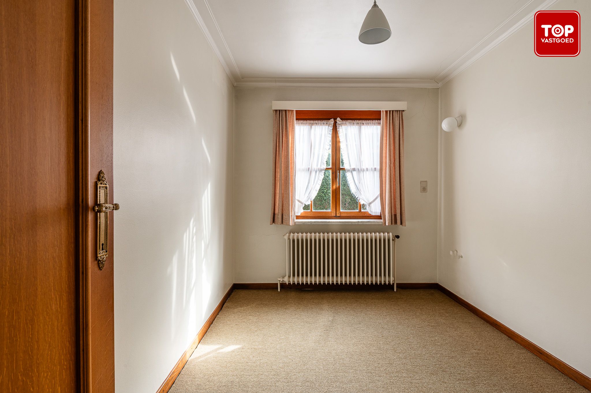 Open bebouwing met karakter en potentieel – 3 slaapkamers en ruime tuin. foto 21