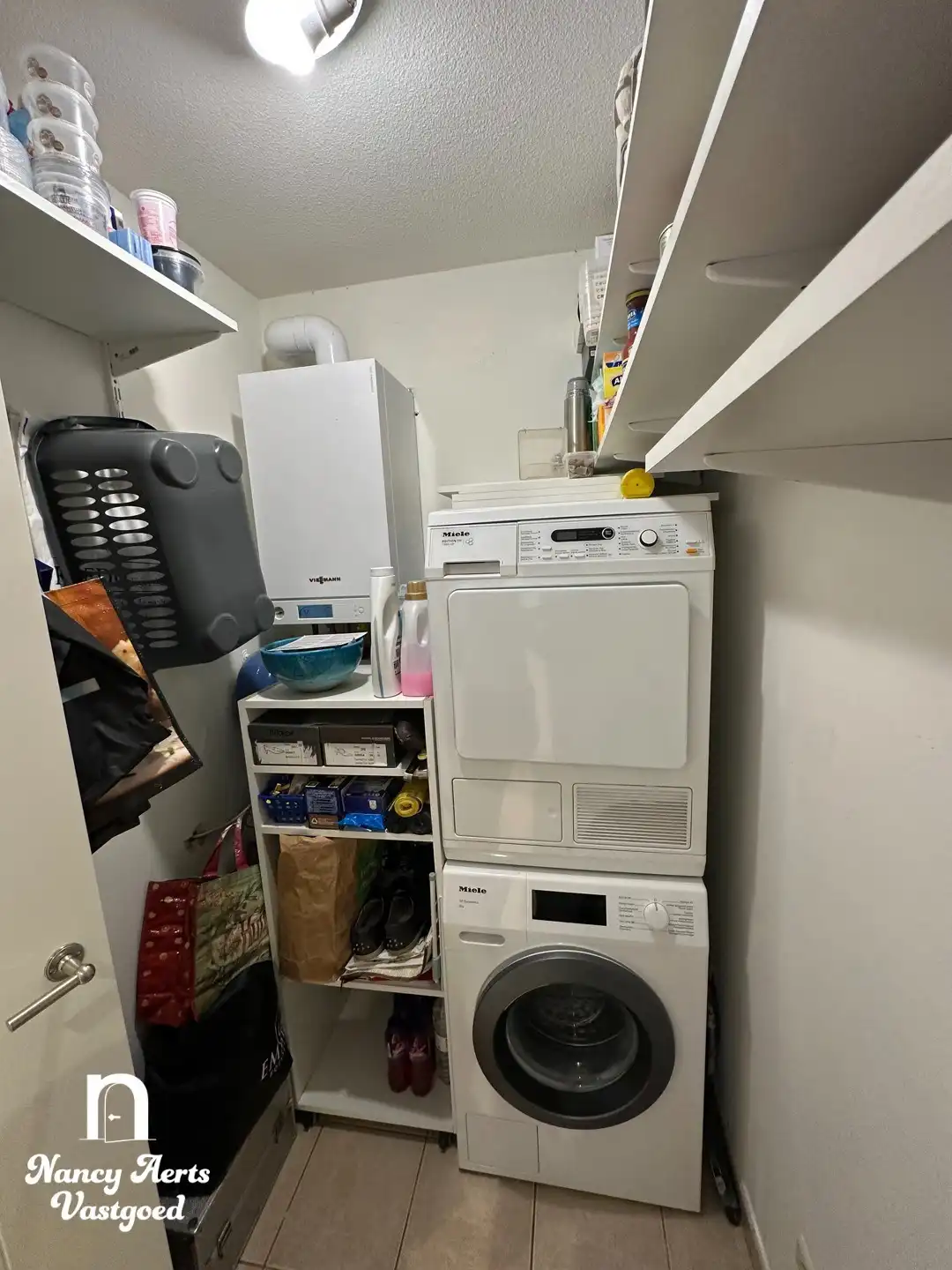 2-slaapkamerappartement met terras en carport in Beringen foto 17