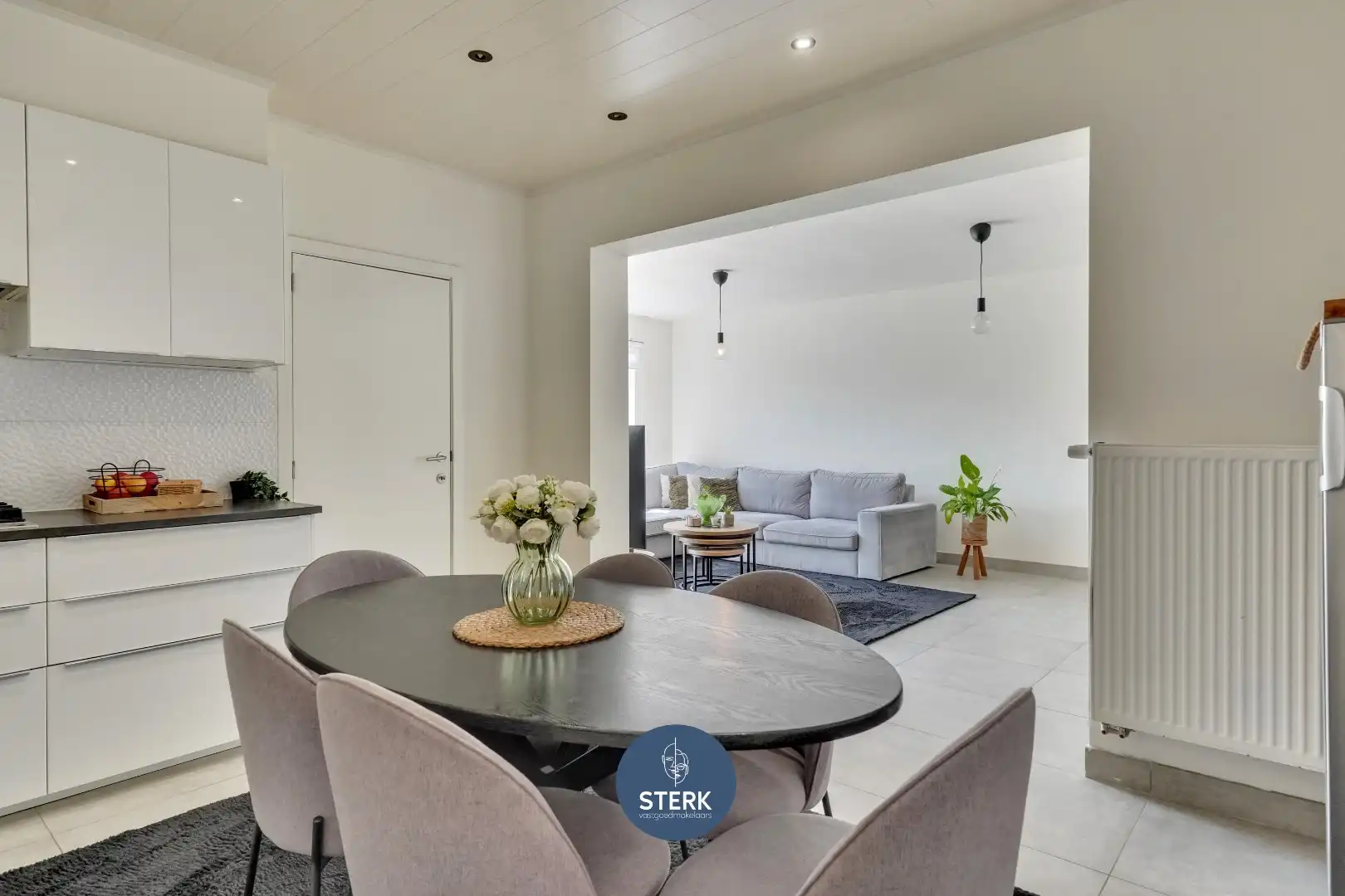 GERENOVEERD APPARTEMENT MET TUIN TE MAASMECHELEN !  foto 9