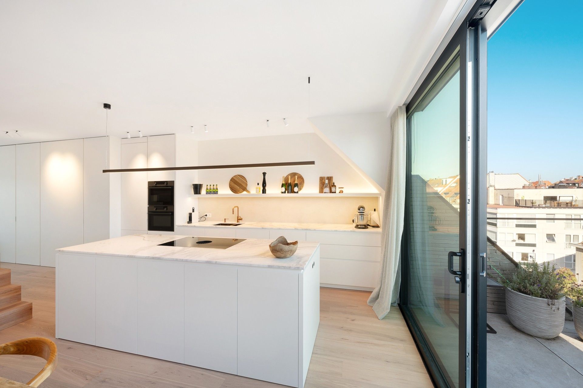 Stijlvol duplex appartement met zonnige terrassen nabij het centrum van Knokke foto 6